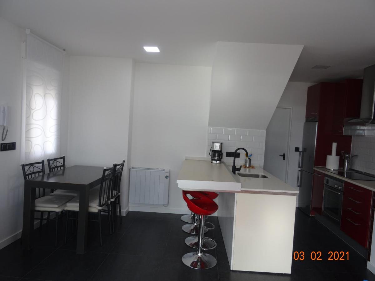 Apartamentos Casa Mucha Комбарро Экстерьер фото